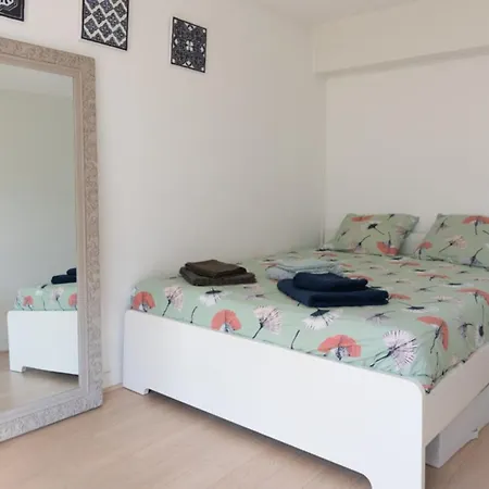 Bright Apt Close To The Cartier Foundation Paris